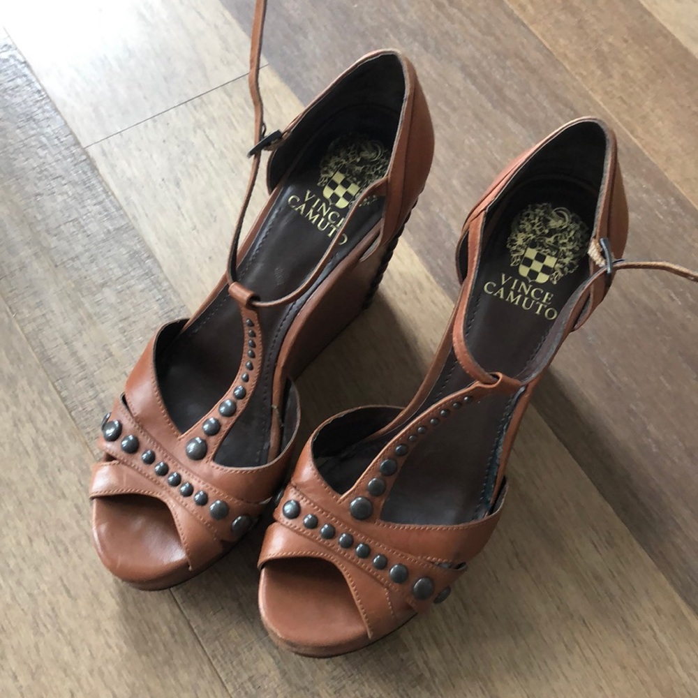 Studded Vince Camuto Wedge - Picture 2 of 4